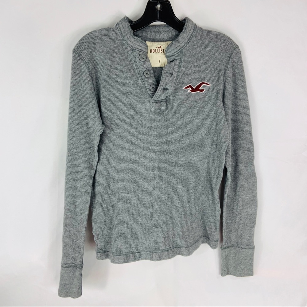 ‼️MOVING SALE‼️ Hollister Gray Button Front Thermal Long Sleeve